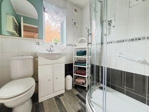 Bathroom- click for photo gallery